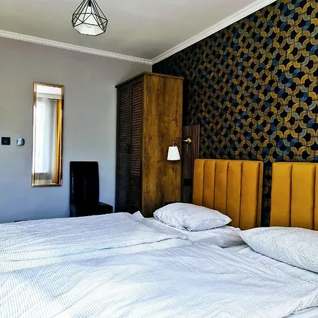 Complex Apartment *